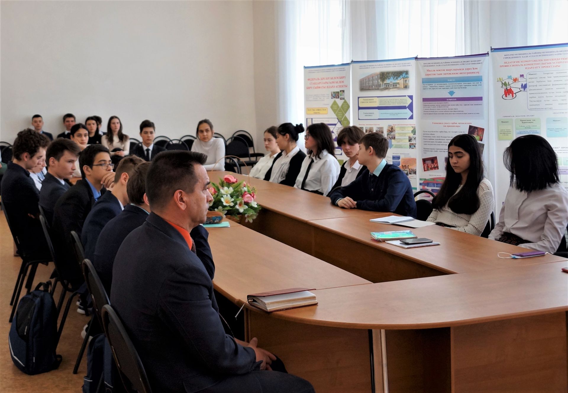 В бугульминской татарской гимназии судья провела правовой урок