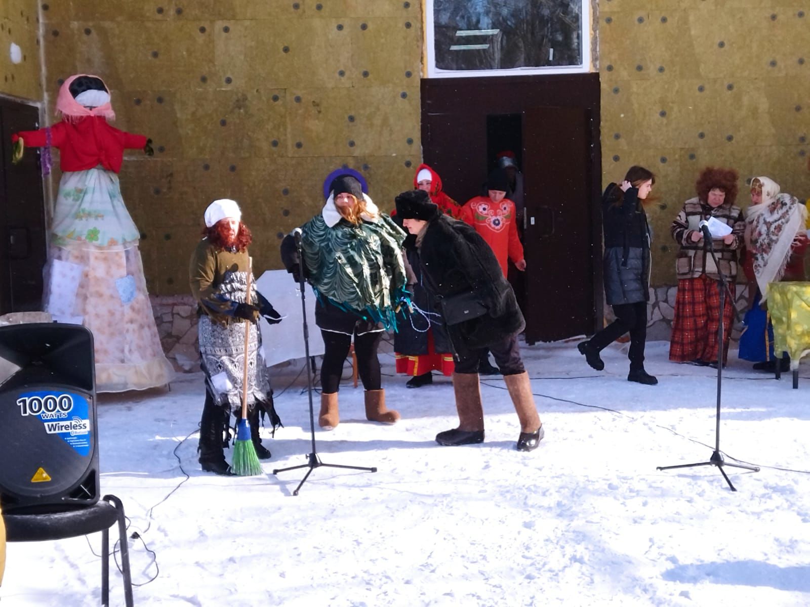Жители и гости села Спасское праздновали Масленицу в Прощеное воскресенье