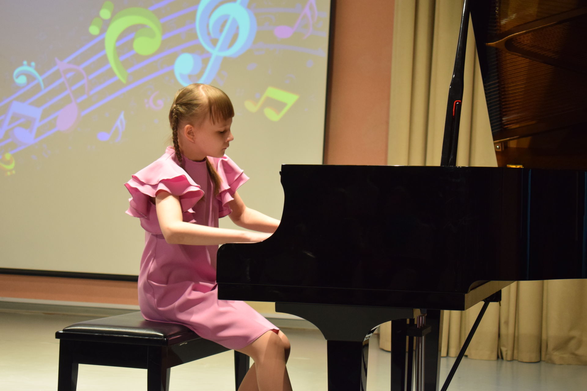 Воспитанники бугульминской хоровой школы победили на конкурсе имени Фарида Яруллина