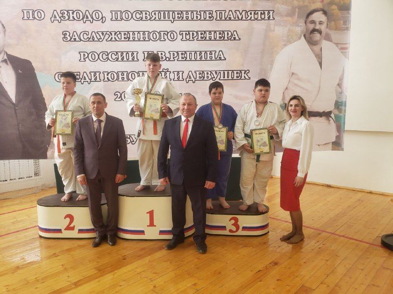 В Бугульме прошли Республиканские соревнования по дзюдо памяти Н.В. Репина