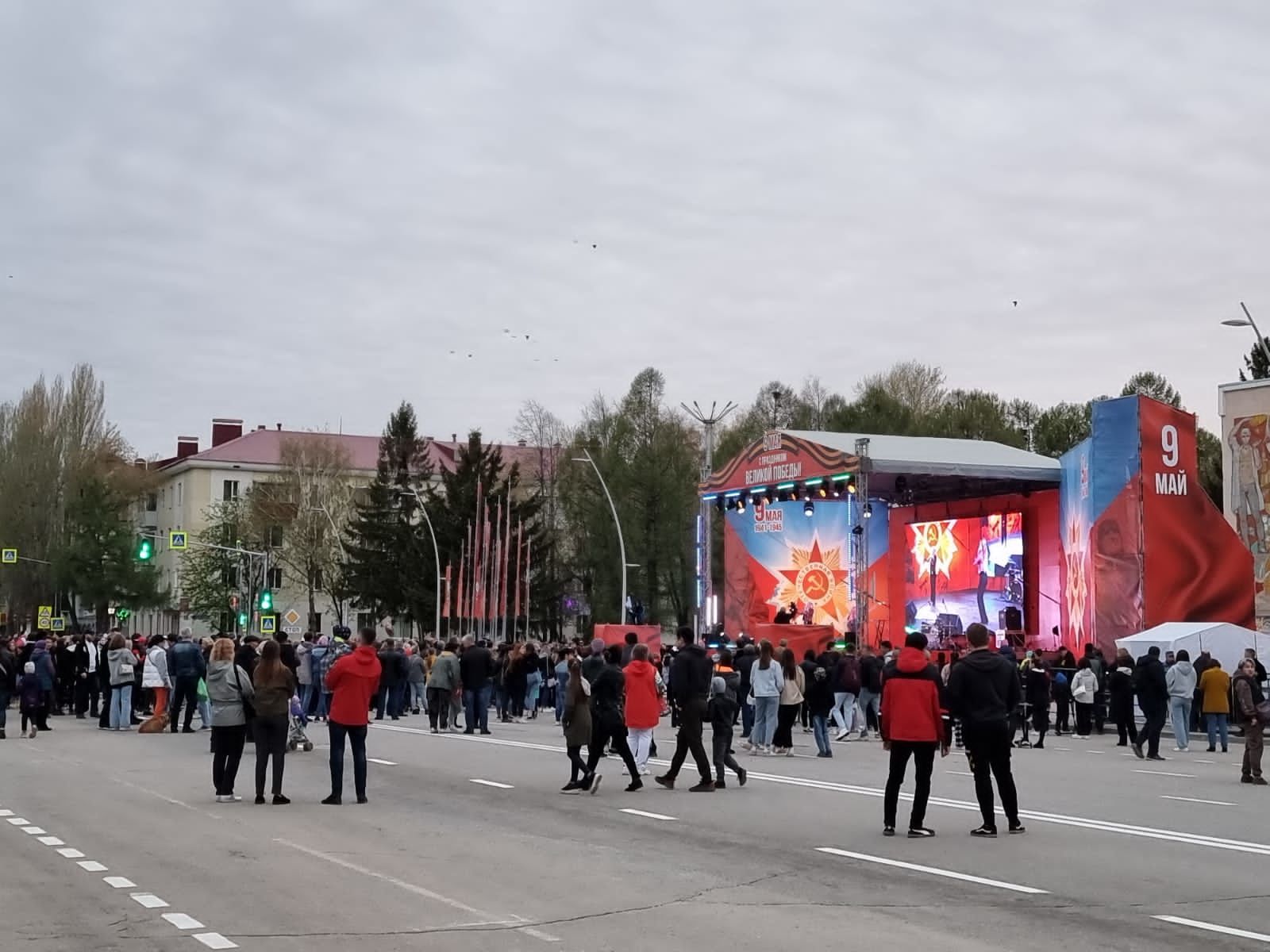 В Бугульме начался праздничный концерт, посвященный годовщине Великой Победы