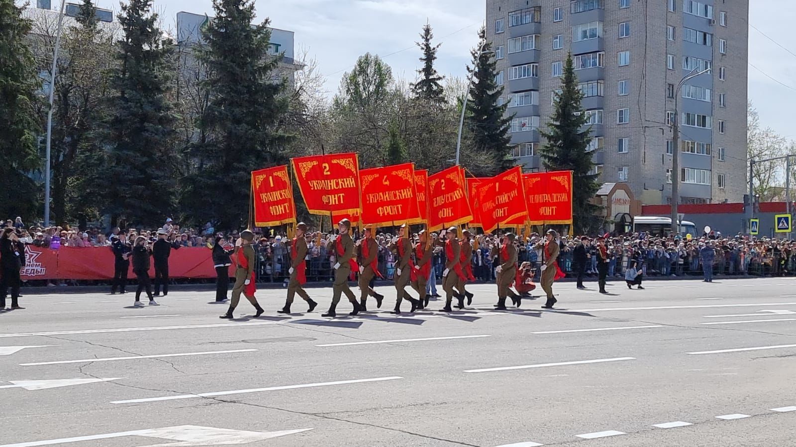В Бугульме прошел парад в честь 77-й годовщины Великой Победы