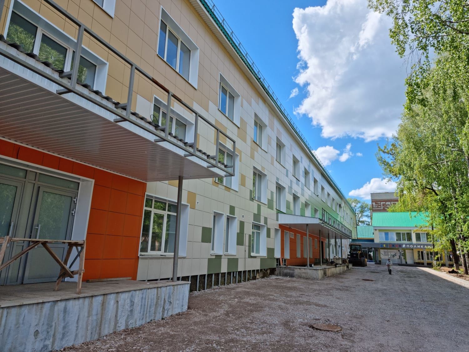 В Бугульме ремонтируют два объекта здравоохранения: детскую больницу и основное здание ЦРБ