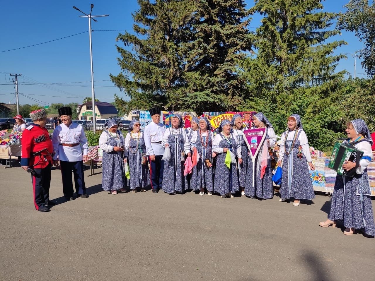 Бугульминский фольклорный ансамбль принял участие в фестивале "Чая и Меда"