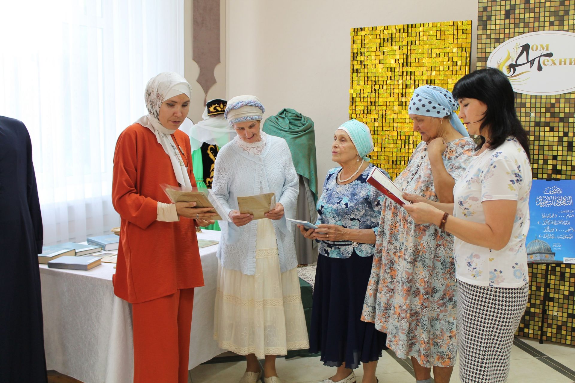В Доме техники появилась экспозиция к 1100-летию принятия Ислама Волжской Булгарией