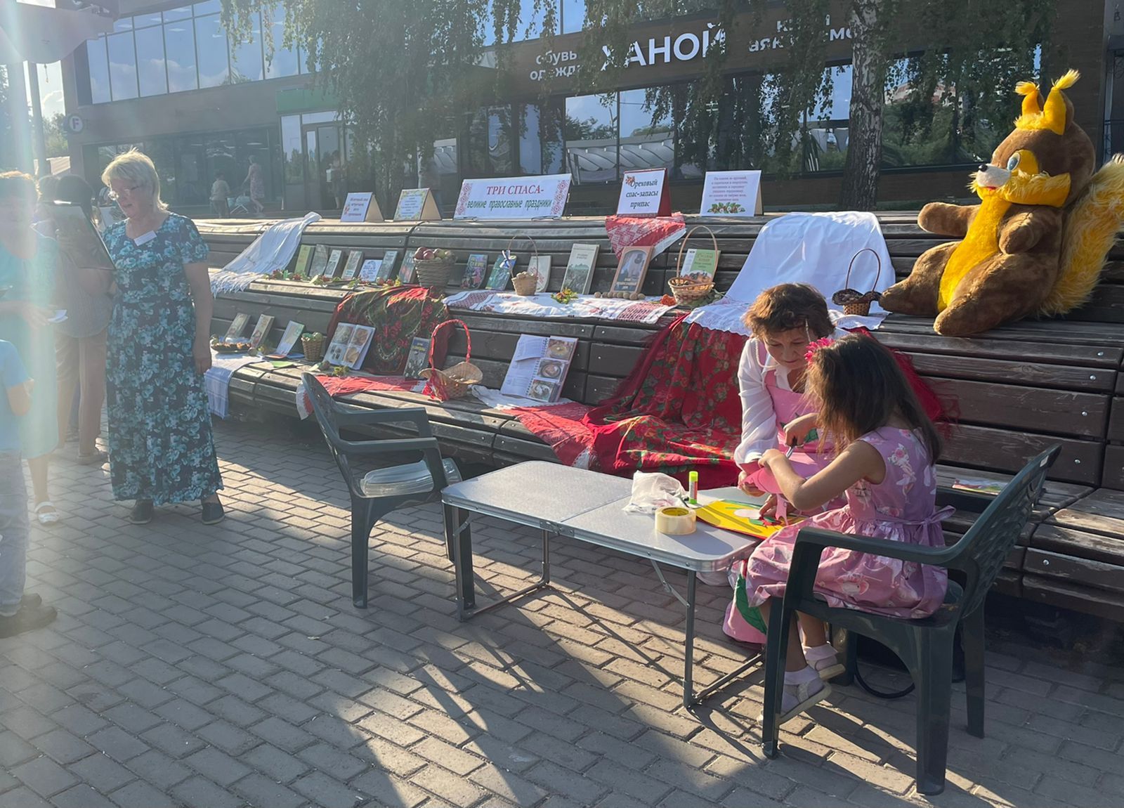 Сегодня на городском водоеме прошел книжный фестиваль «Бугульма читающая»