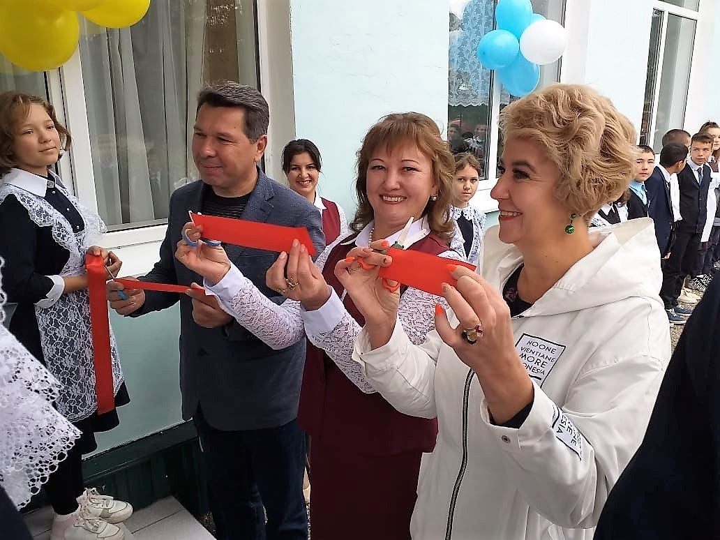 В Карабашской школе состоялось торжественное открытие центра «Точка роста»