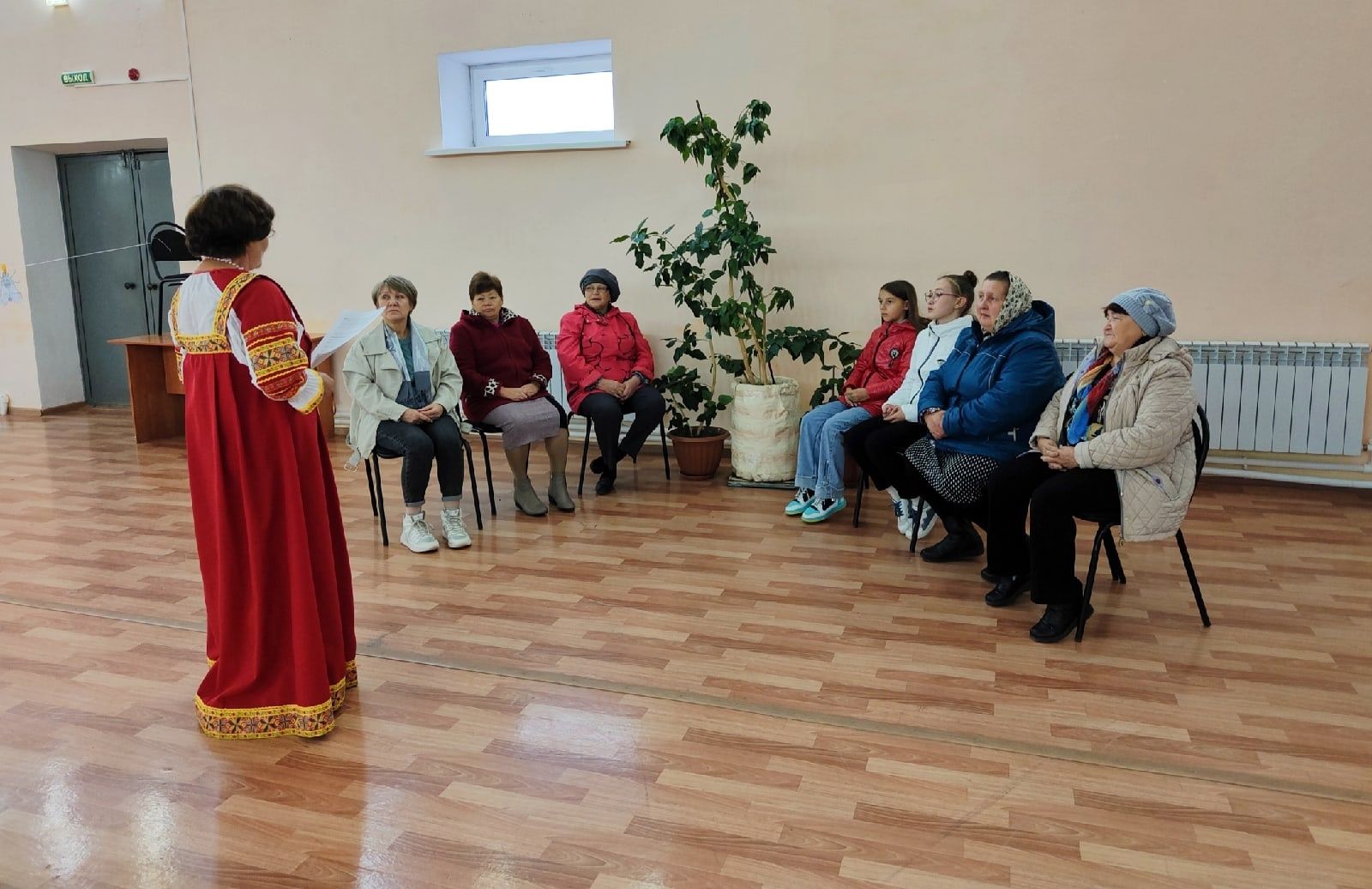 В Старосумароковском МФЦ для пожилых людей прошёл фольклорный праздник «Семёнов день»