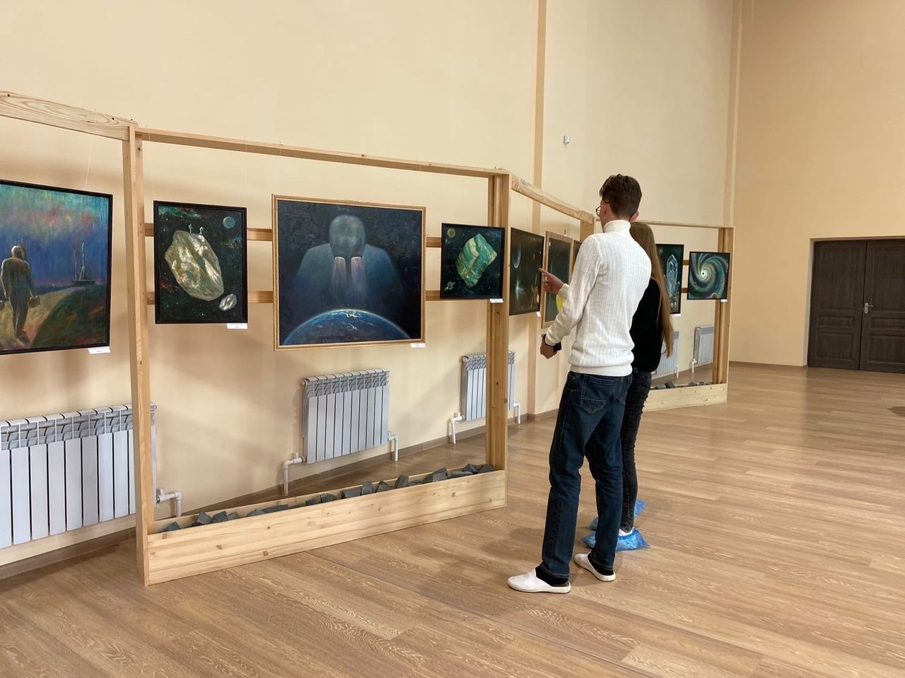 В Бугульме открылась выставка картин