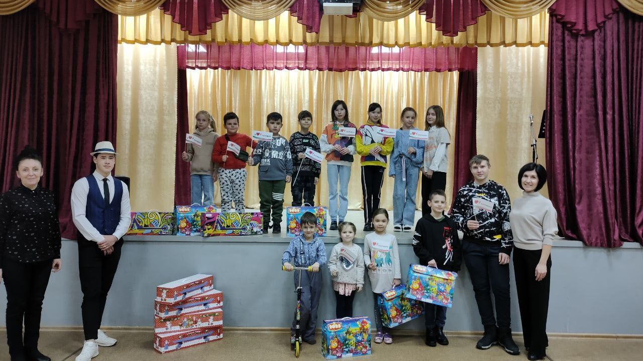 «Татнефть» вручила подарки сельским детям Бугульминского района