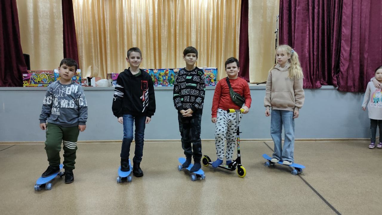«Татнефть» вручила подарки сельским детям Бугульминского района