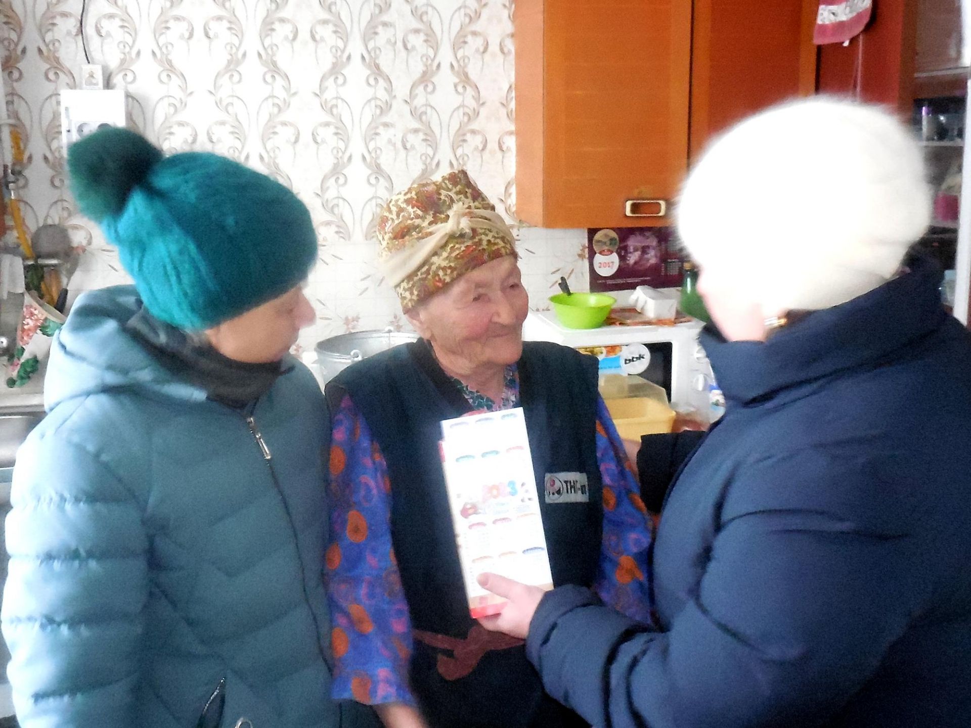 «На сегодняшний день я самая счастливая»: В Бугульминском районе навестили пенсионеров