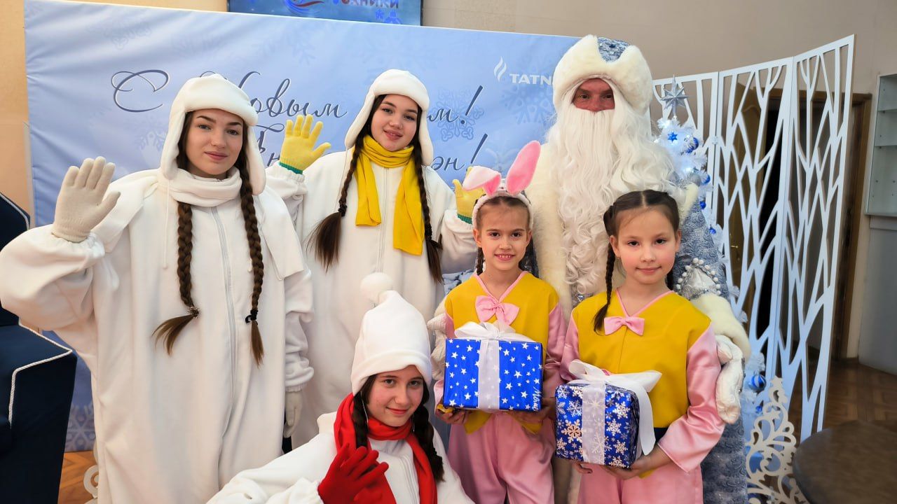В дни зимних каникул юные бугульминцы посетили резиденцию Деда Мороза