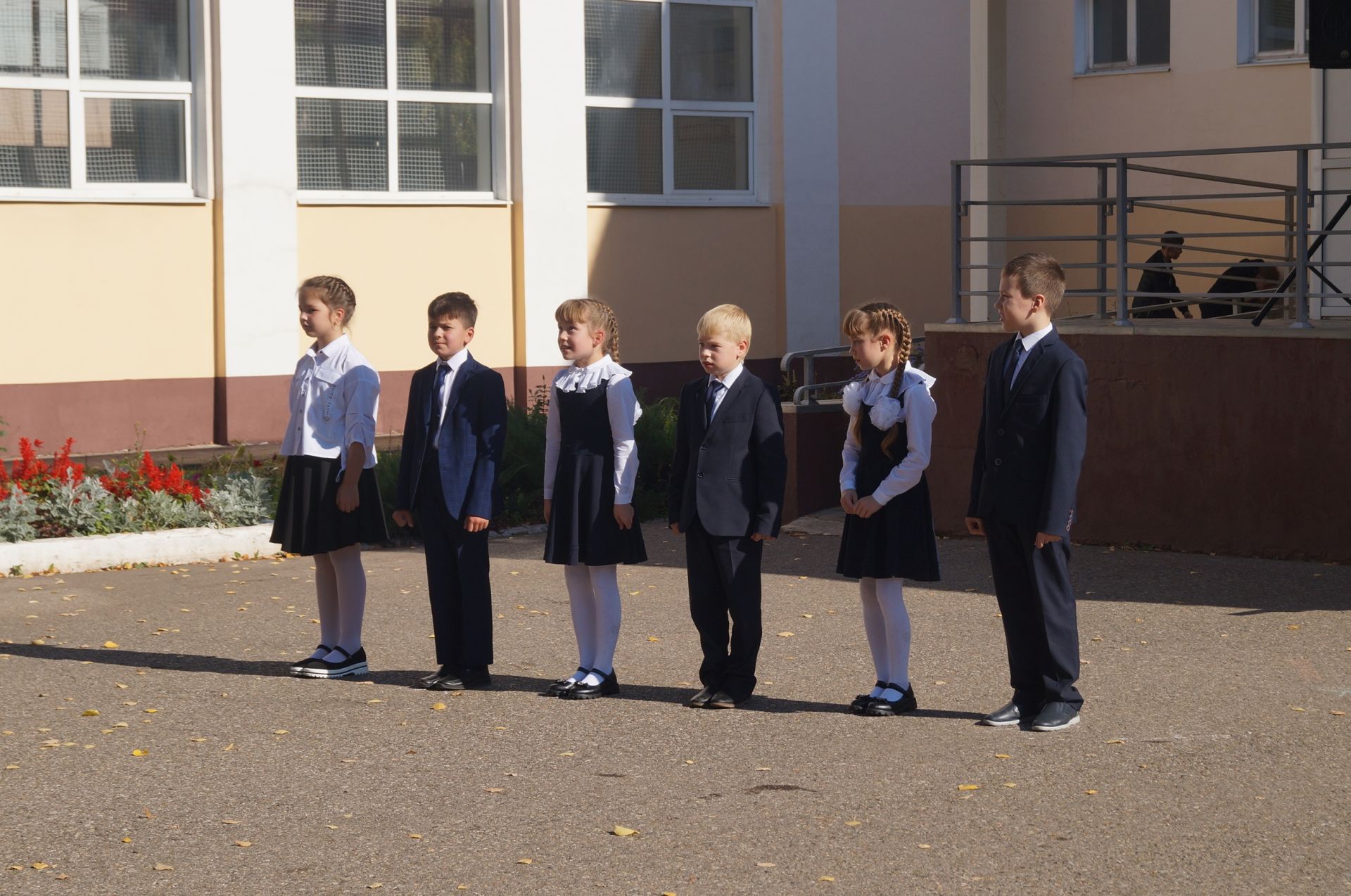 Более 200 учеников бугульминского лицея посвятили в Орлята России