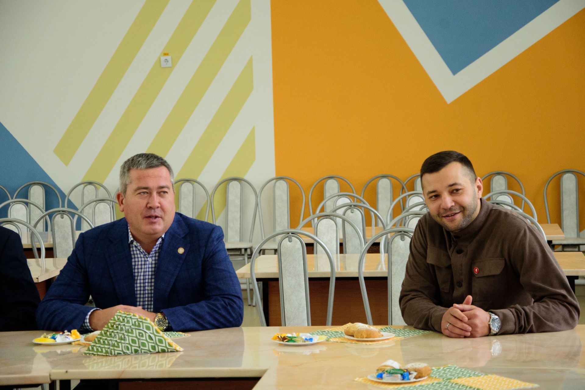 «Полезный завтрак» с мэром Бугульмы провели активисты «Движения первых»