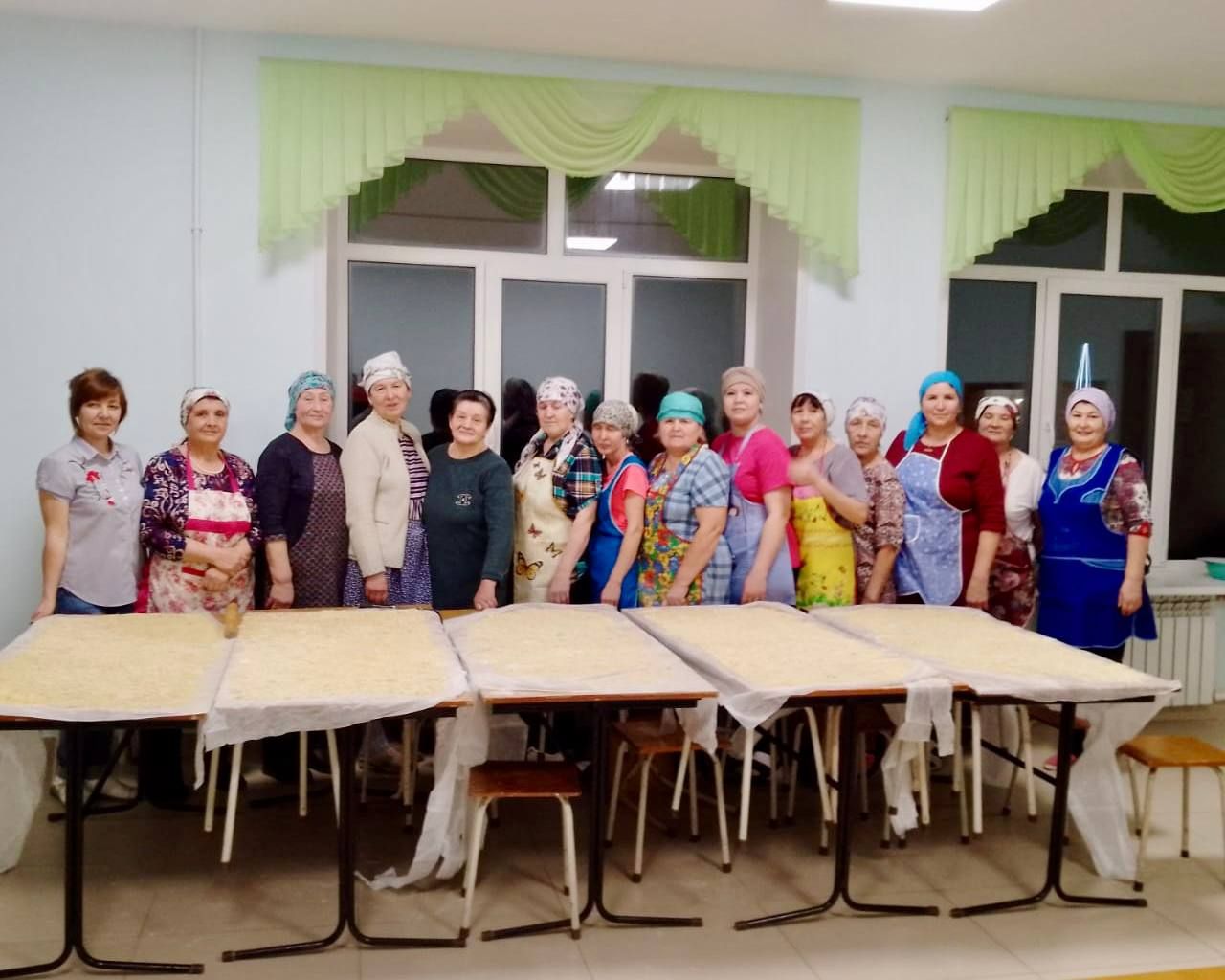Женщины из Бугульминского района отправили домашнюю лапшу участникам СВО