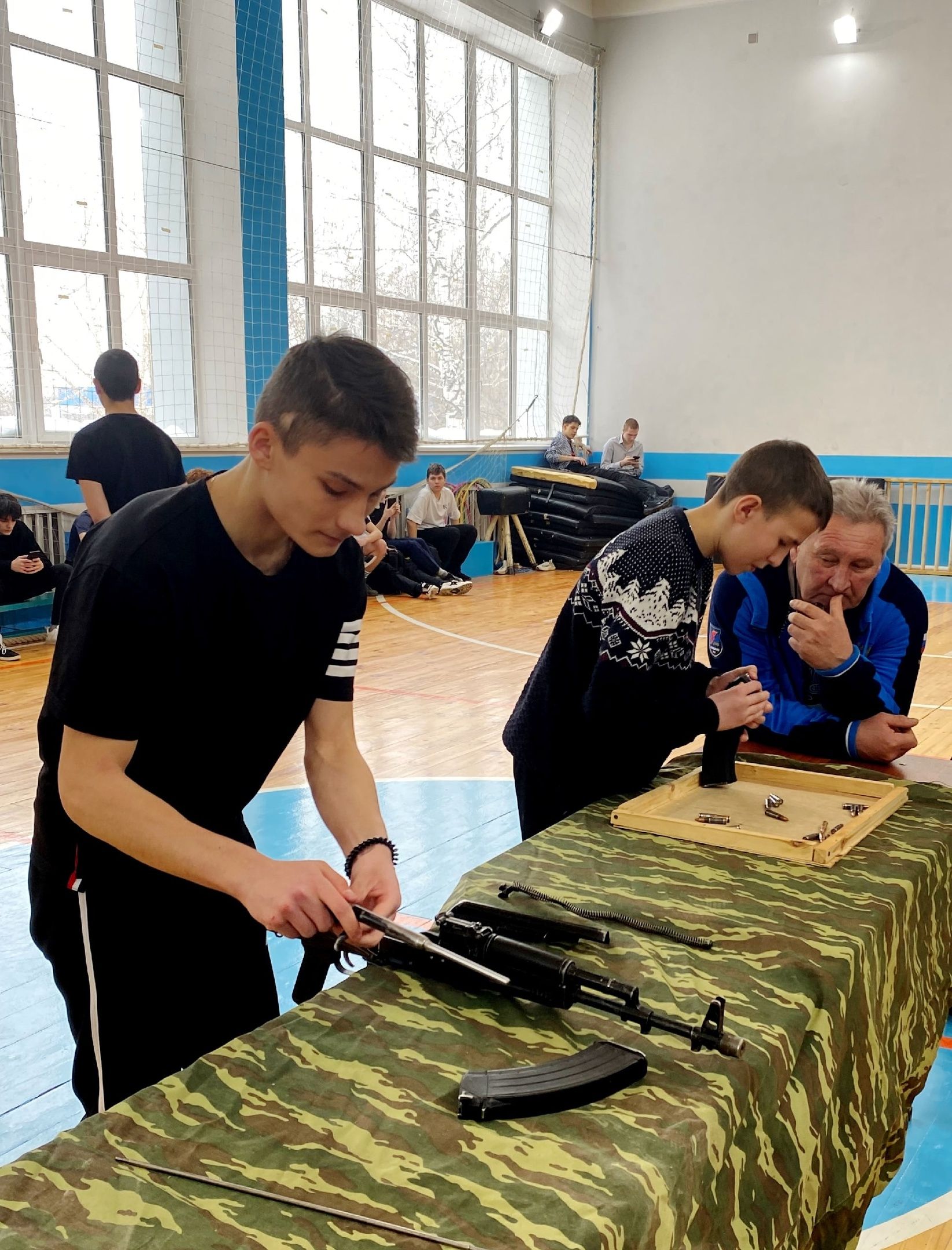 В БСТК проводится месячник мероприятий по военно-патриотическому воспитанию