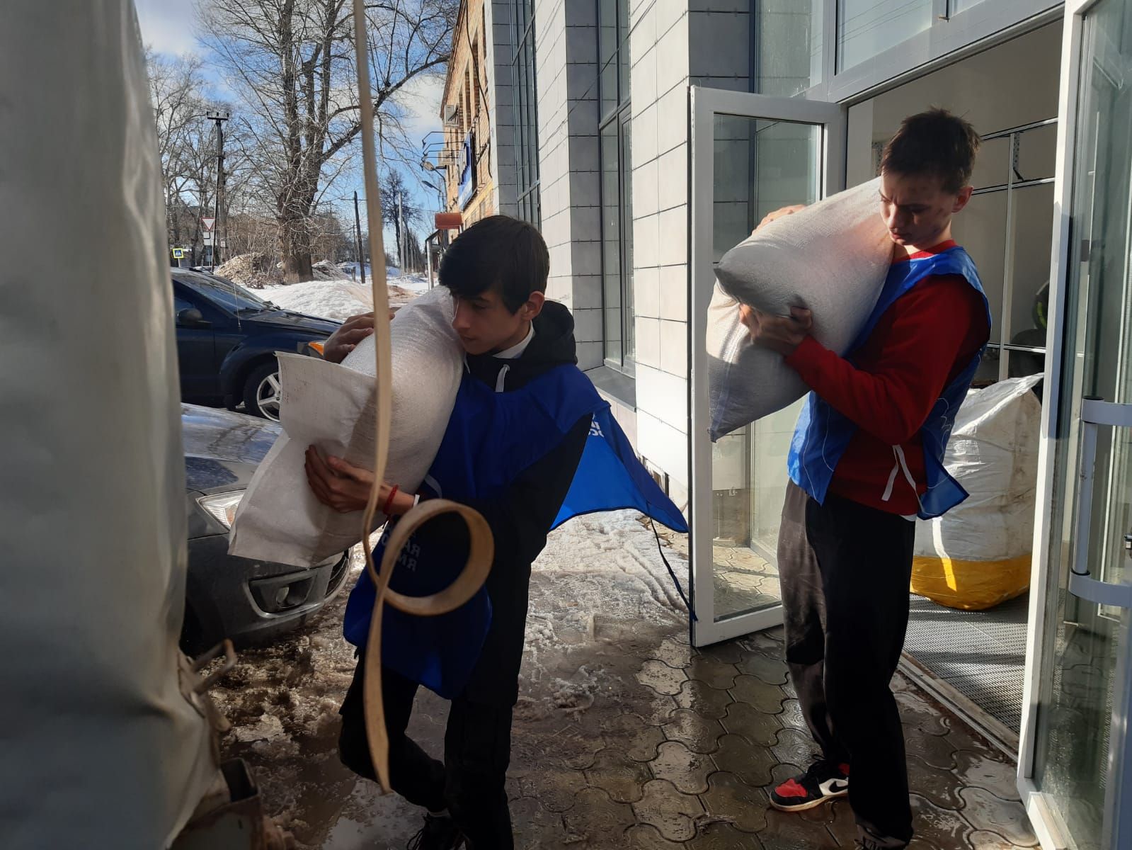 Бугульминцы собрали 2,5 тонны гуманитарной помощи жителям Лисичанска