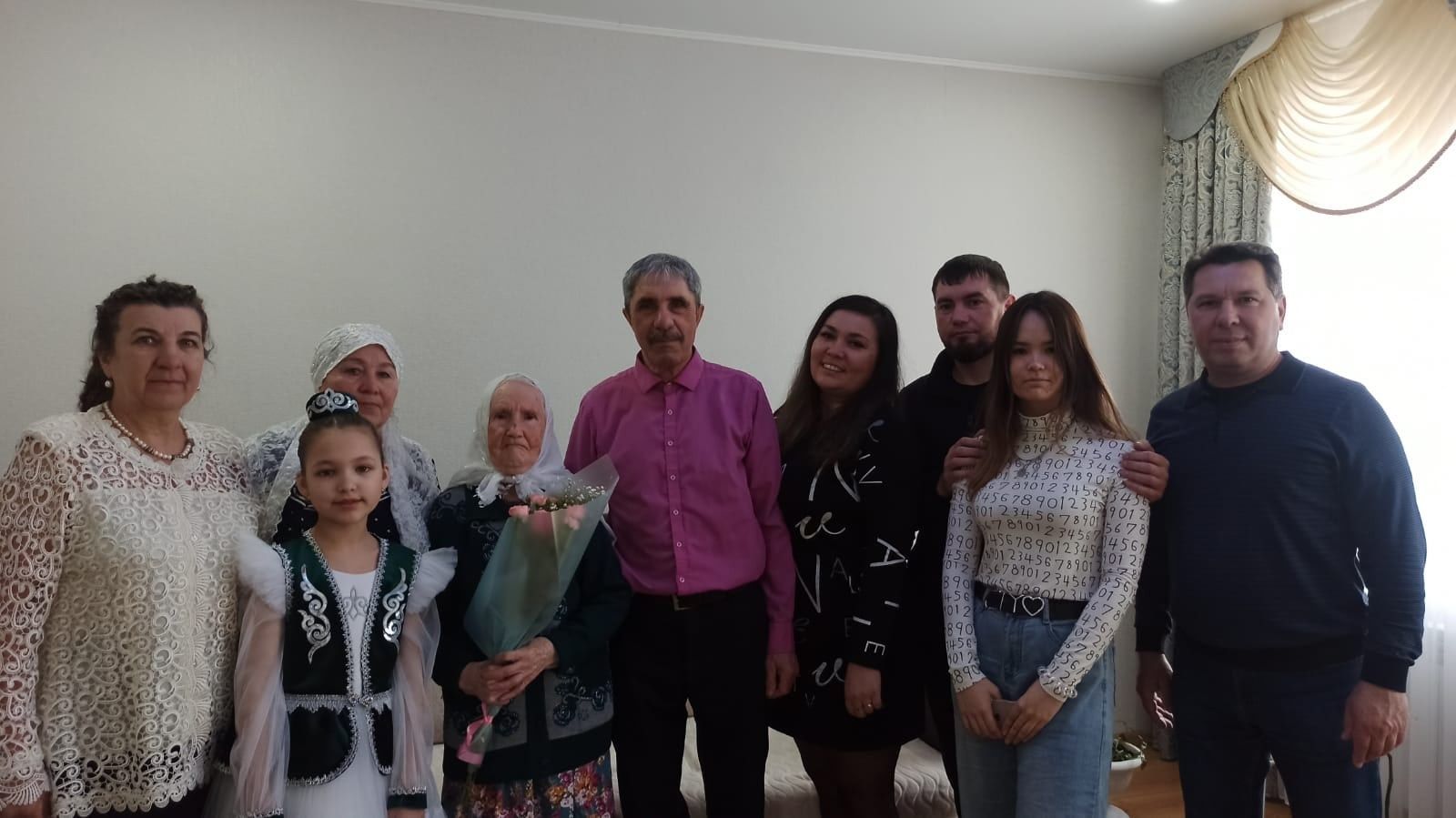 Жительница Бугульминского района отметила 90-летний юбилей