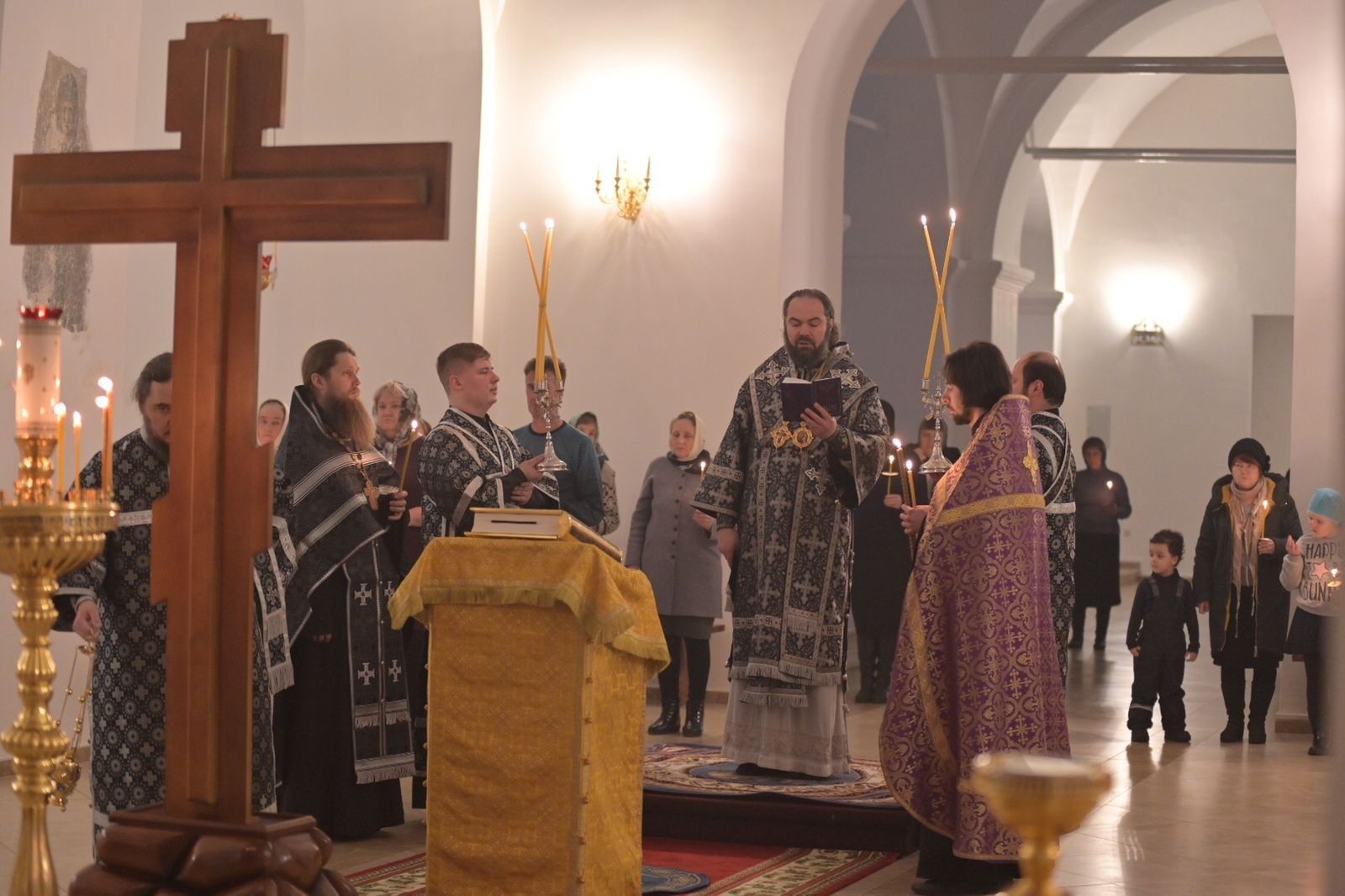 Епископ Мефодий совершил чин Пассии в Казанско-Богородицком монастыре Бугульмы