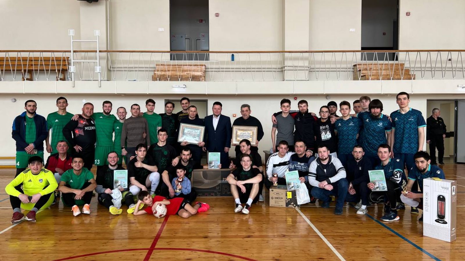 Бөгелмәдә ТР мәчетләре арасында мини-футбол буенча турнир узды