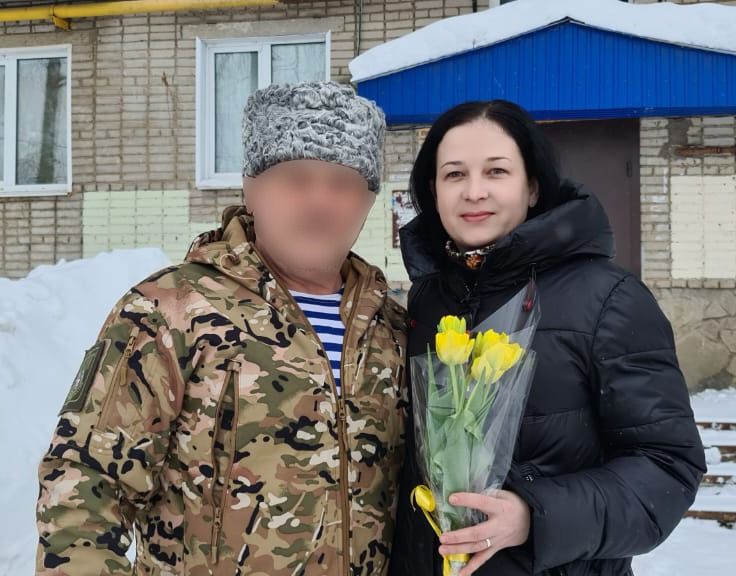 Участник СВО из Бугульмы поздравил матерей и жен своих боевых товарищей