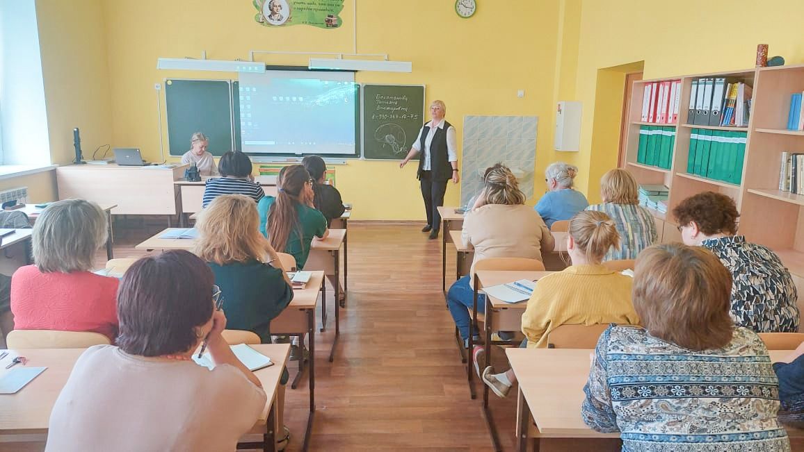 Научить быть мамой или папой: Бугульминка готовит взять в семью ребенка