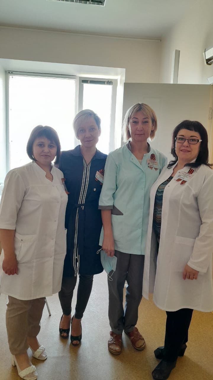 Бугульминские медработники присоединились к акции «Георгиевская ленточка»