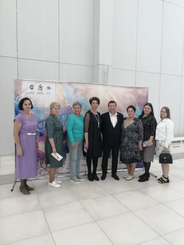 Медики из Бугульмы приняли участие в торжественном мероприятии конкурса «Врач года – Ак чәчәкләр»