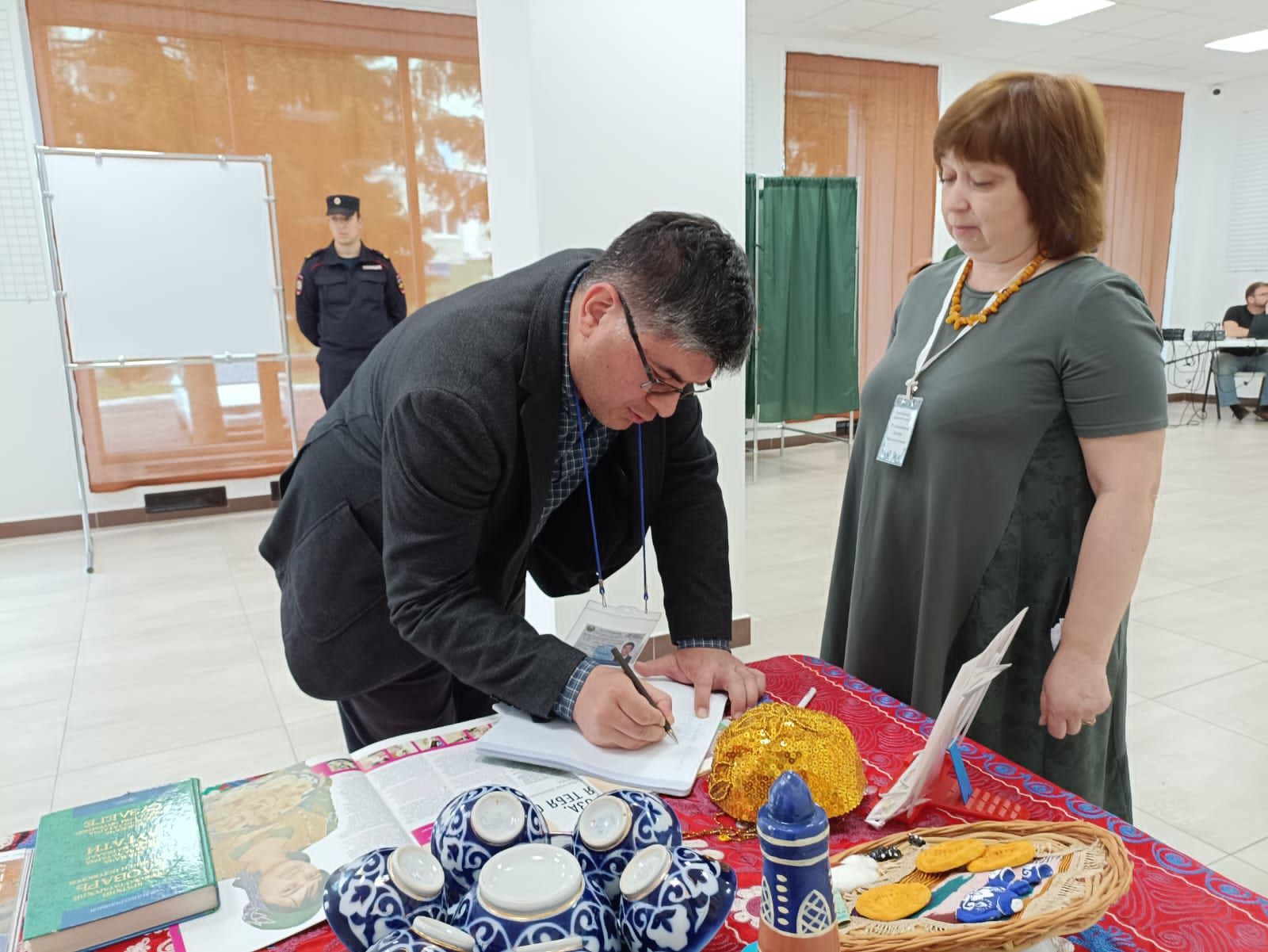 В Бугульме прошли досрочные выборы Президента Узбекистана