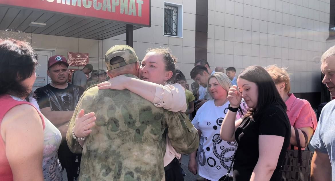 Три контрактника из Бугульмы отправились защищать Родину