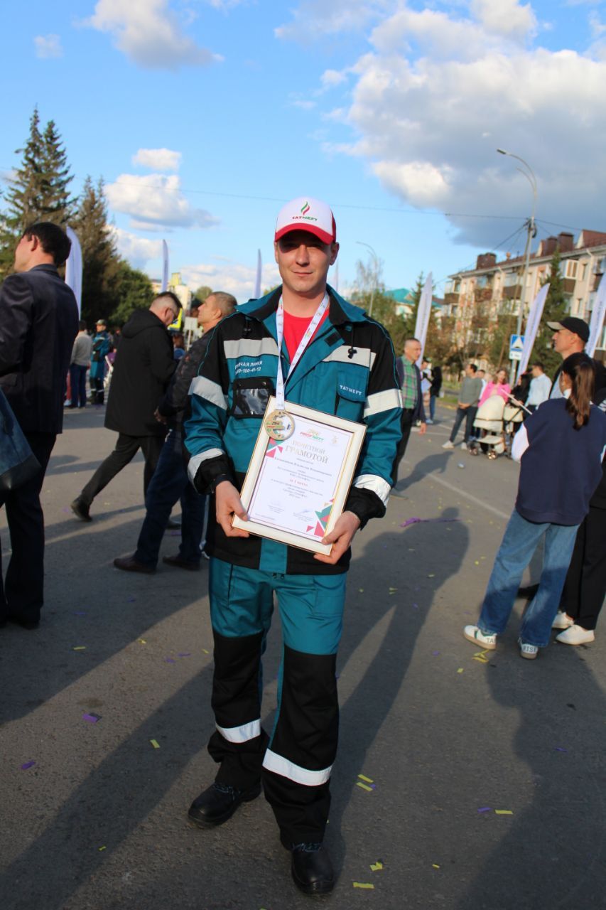 Работников и ветеранов «Татнефти» из Бугульминского района наградили в Альметьевске