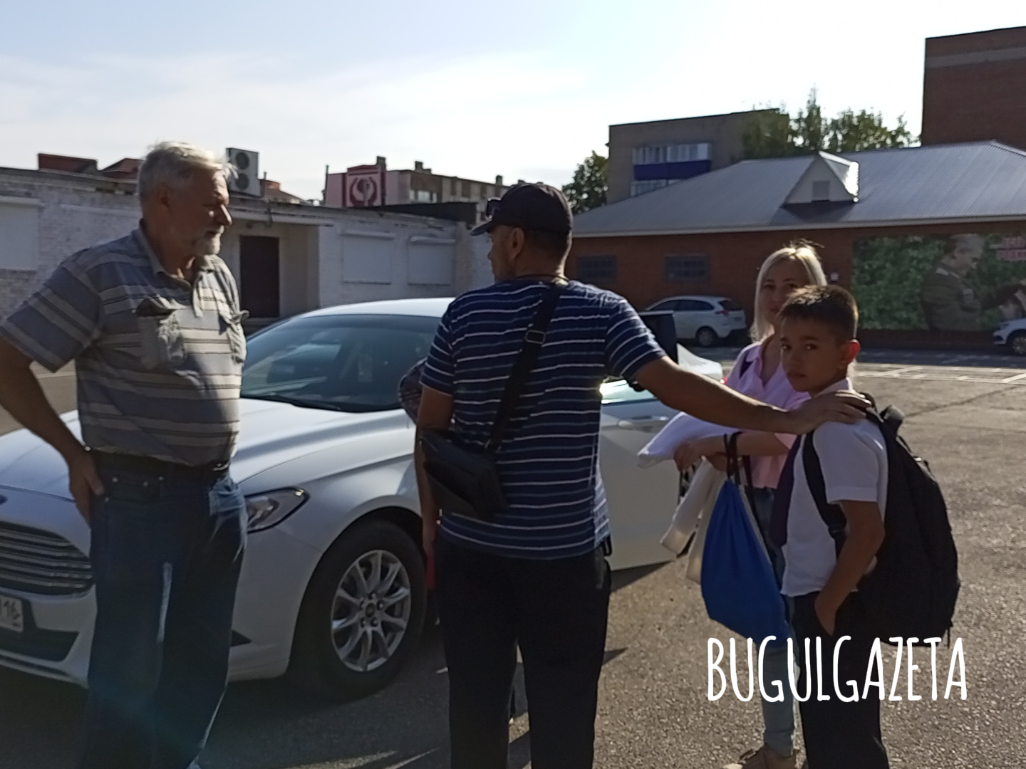 Еще два бугульминца отправятся на службу в СВО по контракту