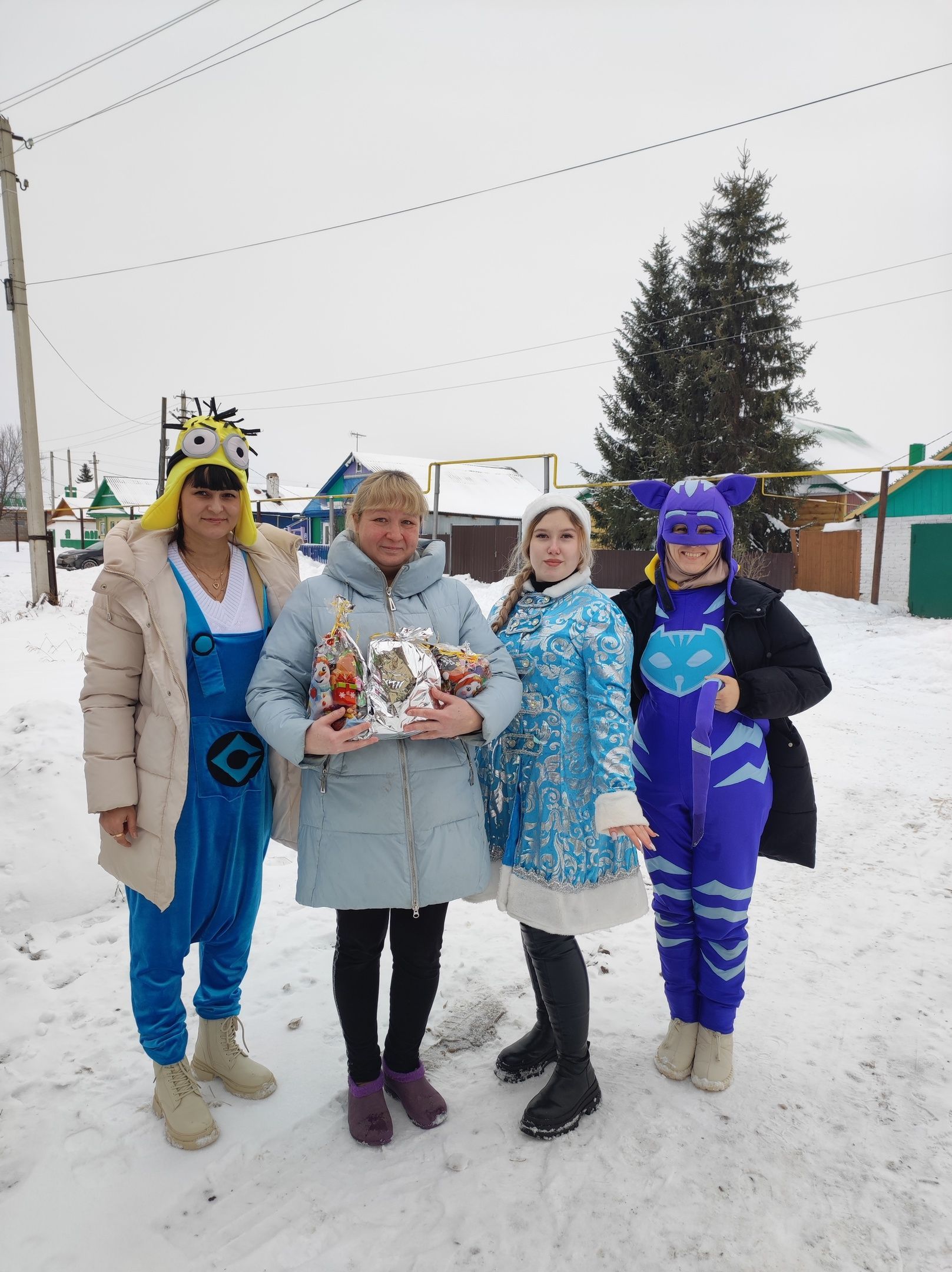 Бөгелмәдә ел саен үткәрелә торган «Балага Яңа ел бүләк ит!» хәйрия акциясе узды.