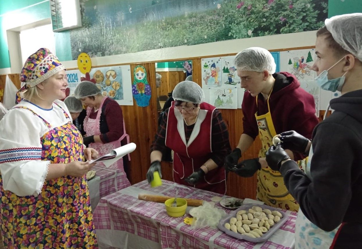 В Новоалександровском Доме культуры прошёл семейный конкурс «Праздник пельменей»