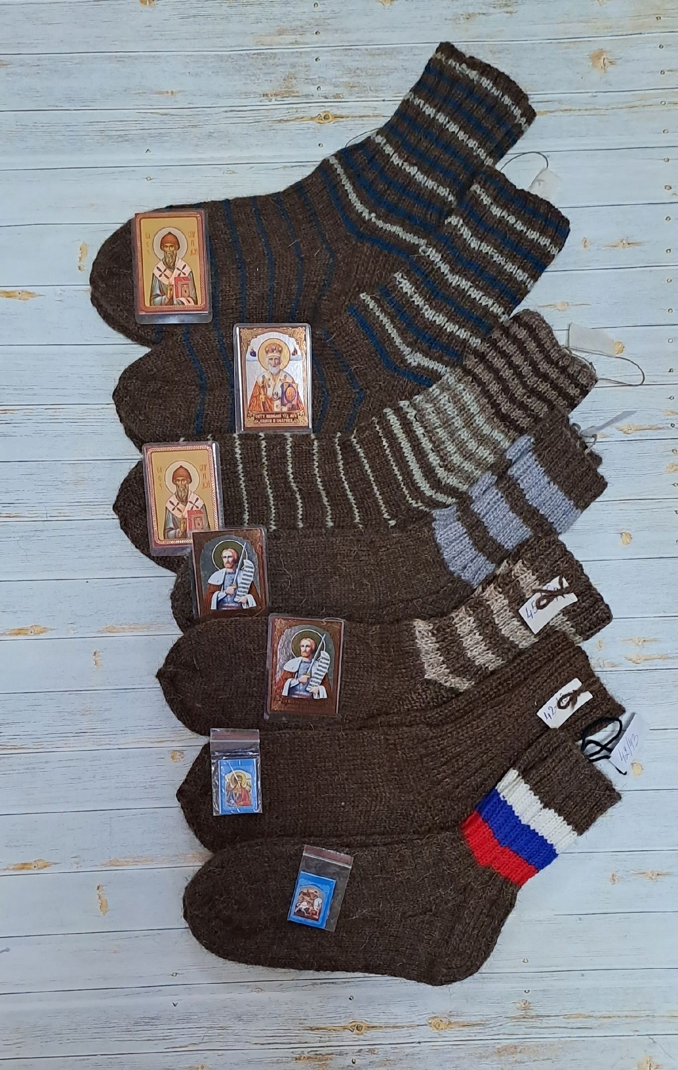 Рукодельницы Бугульмы связали для бойцов более 2,5 тысяч носков