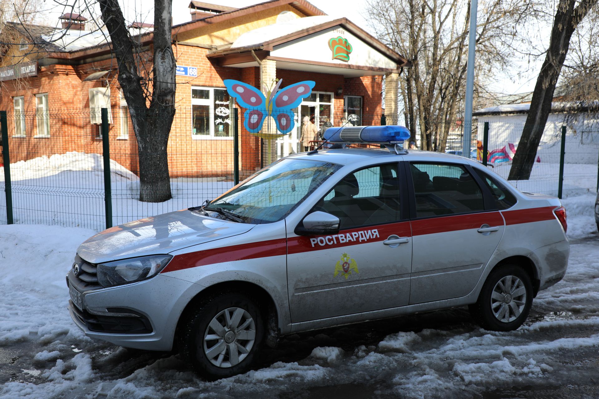 В поликлинике Бугульмы провели антитеррористическую учебную проверку