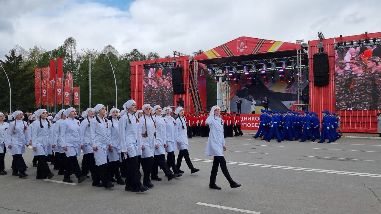 В Бугульме провели парад в честь 79-й годовщины Великой Победы