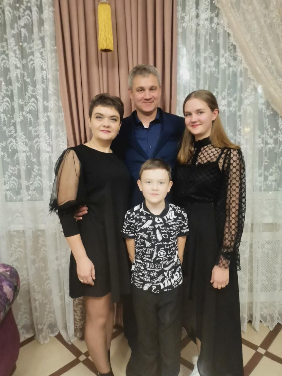 Бугульминцы Юлия и Сергей Морозовы женаты 26 лет: у них двое детей, общие цели и интересы