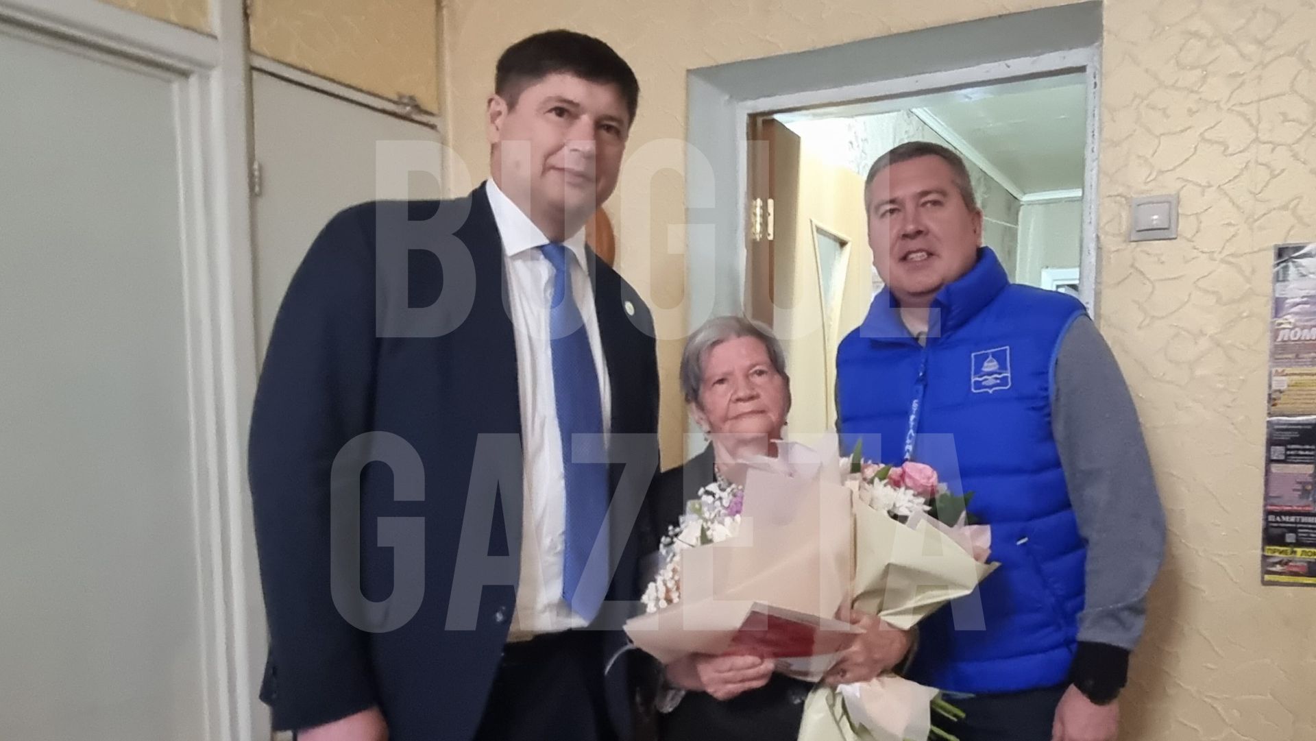 В Бугульме ветеранам Великой Отечественной войны вручают подарки от президента России