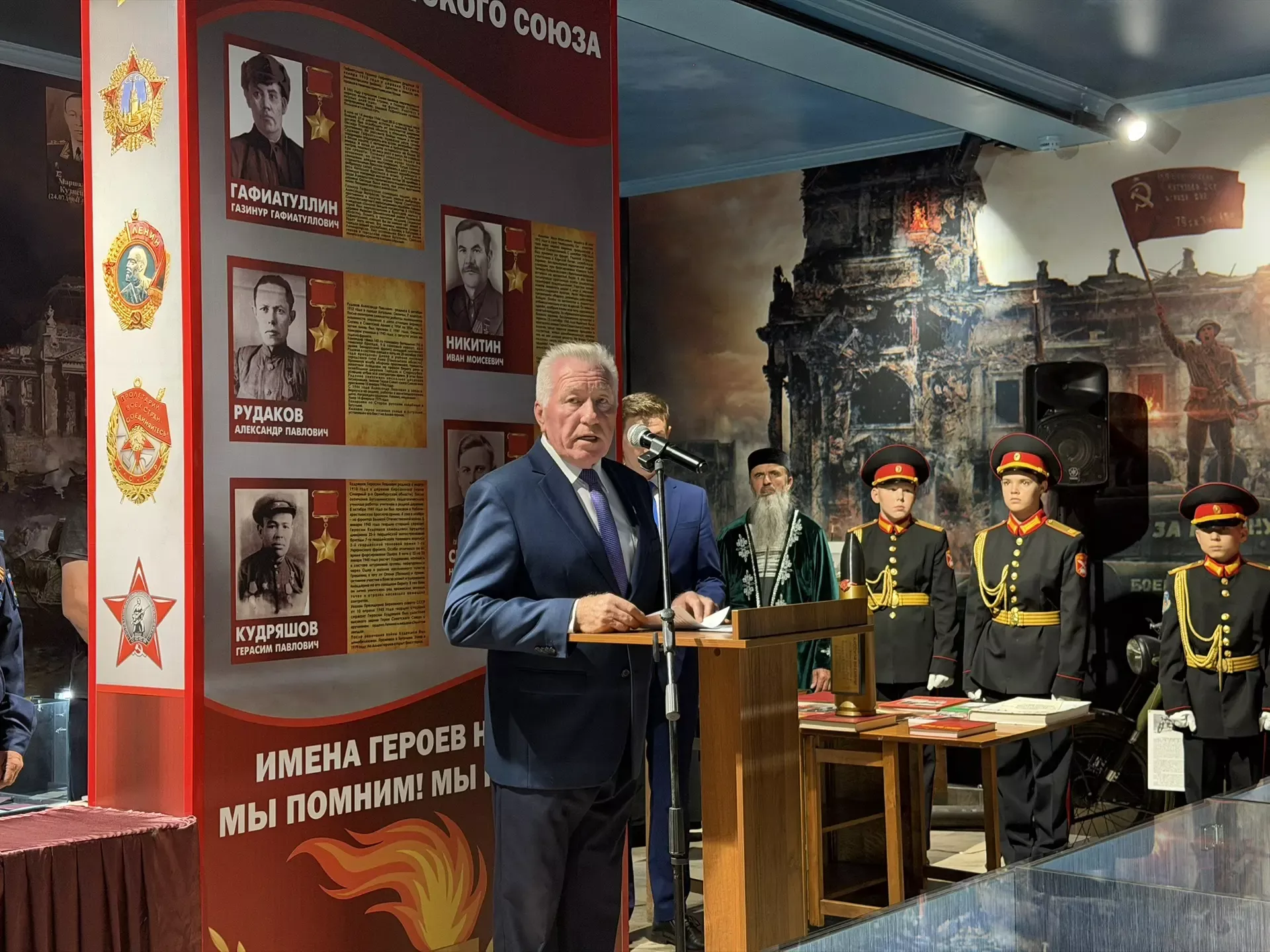 «Капсулу Памяти» потомкам к 100-летию Победы заложили в военном комиссариате Бугульмы