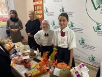 Юные бугульминцы организовали благотворительную ярмарку