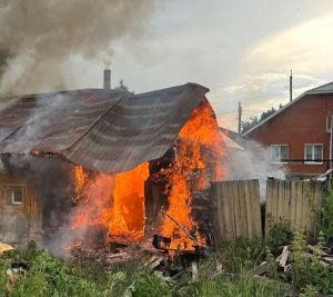 В Бугульме сгорела баня