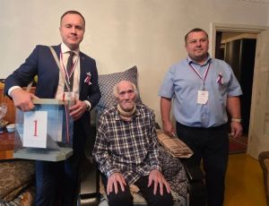 Ветеран ВОВ проголосовал в Бугульме