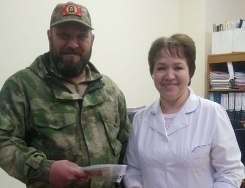 Медики Бугульмы передали 72 500 рублей бойцам СВО