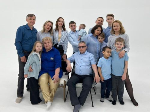 Рукодельница из Бугульмы создала порядка 130 платьев, более 200 сумочек и несчетное число украшений
