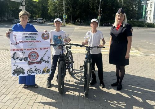 В Бугульме самокатчиков и велосипедистов проверяют на знание ПДД