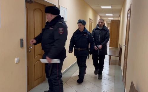 В Бугульме нападавшего на таксиста с ножом заключили под стражу