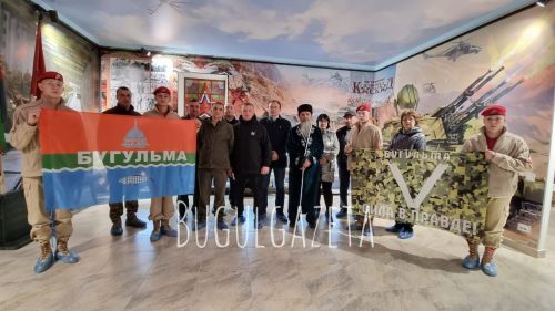 Еще двое бугульминцев отправились на службу по контракту в зону СВО