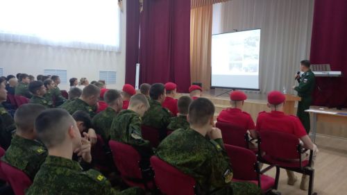 Молодежь Бугульмы приглашают вступить в ряды курсантов лучших военных вузов страны